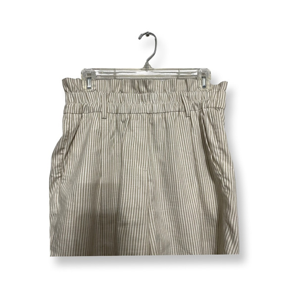 Vero Moda Culottes Shorts Paperbag Waist Pull On Modern Striped Beige/White W M - Picture 3 of 9